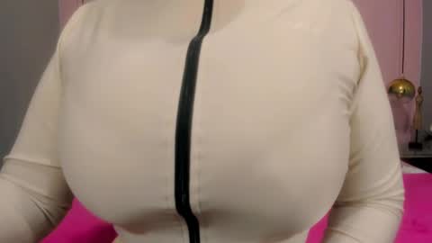 Valeria online show from 03.05.25