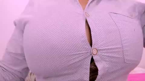 Valeria online show from 10.06.25