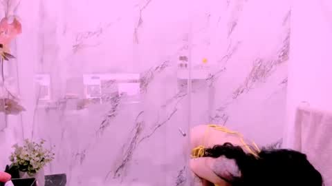 Valeria online show from 11.04.25