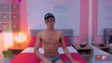Snapshot of 02andres_ chatting on 06.28.26 ANDRES online show from 06.28.26
