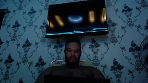 Snapshot of 0_kingsley chatting on 12.31.24 Kingsley online show from 12.31.24