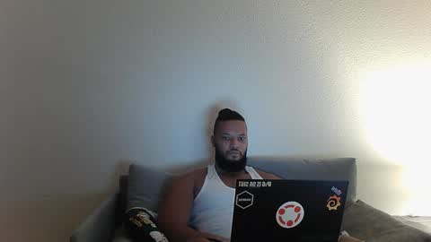 Snapshot of 0_kingsley chatting on 10.20.25 Kingsley online show from 10.20.25