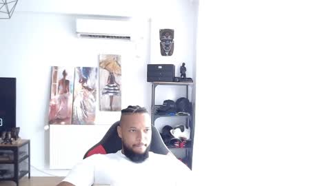 Kingsley online show from 02.10.26