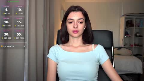 Olivia online show from 11.08.25