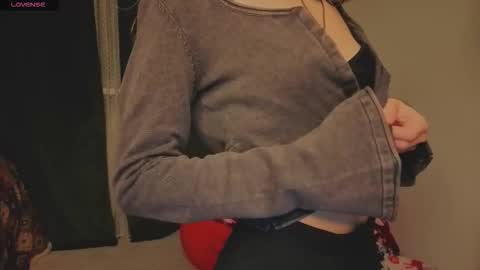 0ophelia online show from 02.04.26