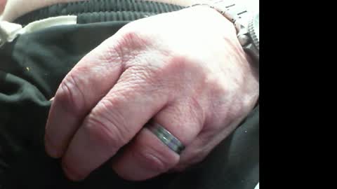 Snapshot of 10mm_socket chatting on 11.28.25 10mm_socket online show from 11.28.25