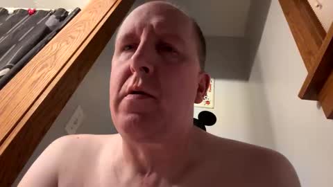 Snapshot of 16510 chatting on 10.19.25 16510 online show from 10.19.25