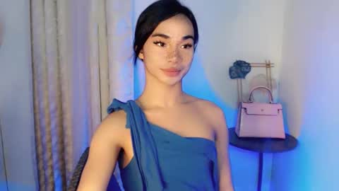 Snapshot of 18_nicole chatting on 12.14.25 barbie online show from 12.14.25