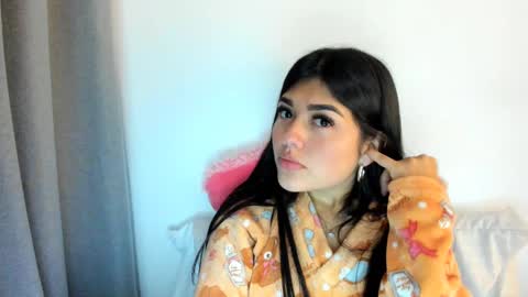 Snapshot of 1bonnie chatting on 02.15.25 Hello soy bonnie online show from 02.15.25