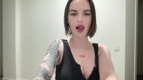 DOVE online show from 11.26.25