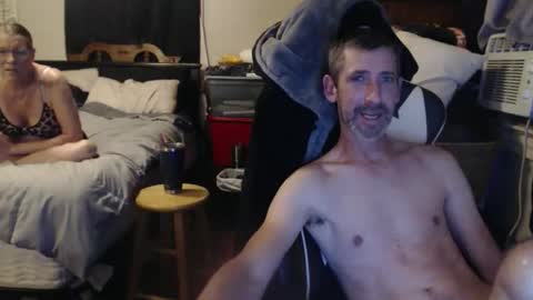 1hotcouple2c online show from 11.08.25