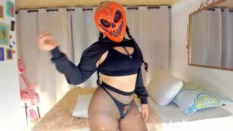 laiaa rivas online show from 10.19.25