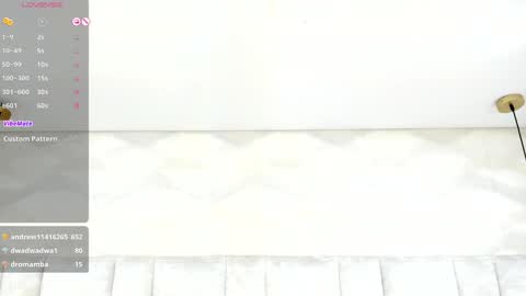 Nahomi online show from 01.05.25