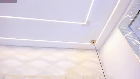 Nahomi online show from 04.19.26