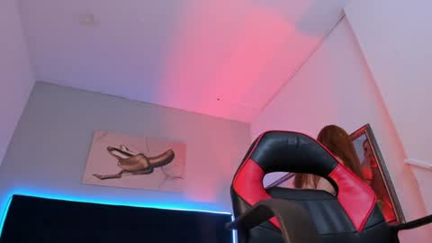               online show from 02.01.25