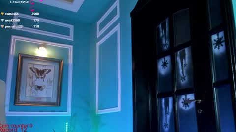 Moona  online show from 01.07.25