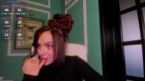 Moona  online show from 01.19.26