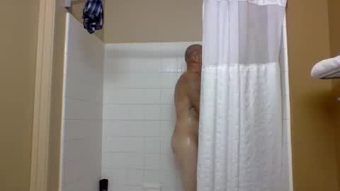 TheShyOne18 online show from 11.14.25