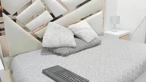 Luisa online show from 02.18.25