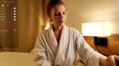 VICTORIA online show from 11.07.25