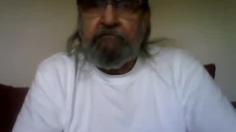 Snapshot of 1valentine chatting on 04.16.26 1valentine online show from 04.16.26