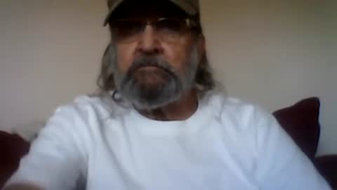 Snapshot of 1valentine chatting on 04.19.26 1valentine online show from 04.19.26