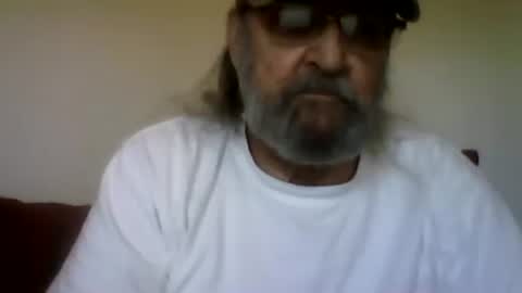 Snapshot of 1valentine chatting on 04.24.26 1valentine online show from 04.24.26