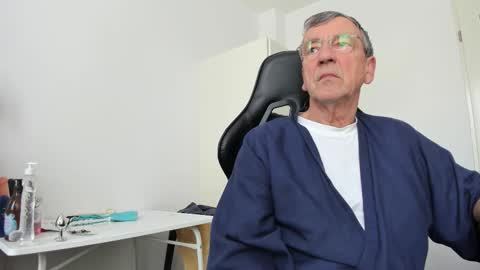 Henk online show from 01.11.26