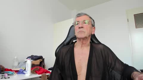 Henk online show from 02.25.26