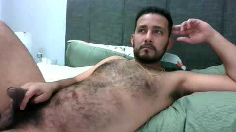 Snapshot of 2022felipe chatting on 03.09.25 2022felipe online show from 03.09.25