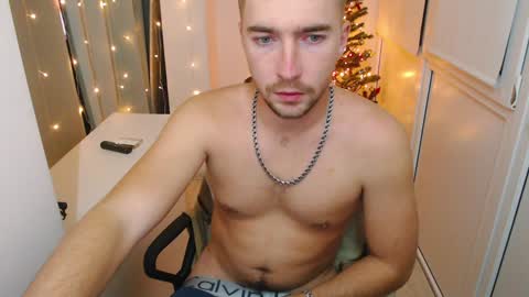 Snapshot of 20semyel20 chatting on 12.28.24 Alex online show from 12.28.24