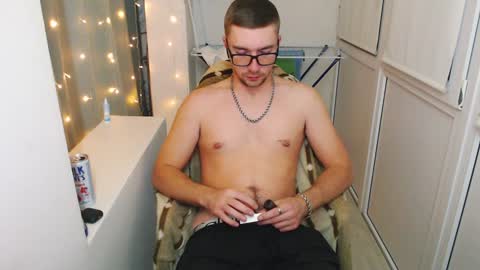 Snapshot of 20semyel20 chatting on 01.26.25 Alex online show from 01.26.25