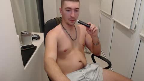 Snapshot of 20semyel20 chatting on 03.07.25 Alex online show from 03.07.25