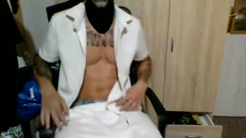 Snapshot of 21cmdhaha chatting on 07.12.26 Bad BoyP online show from 07.12.26