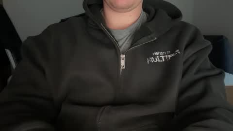 Snapshot of 22horny_max chatting on 11.06.25 22horny_max online show from 11.06.25