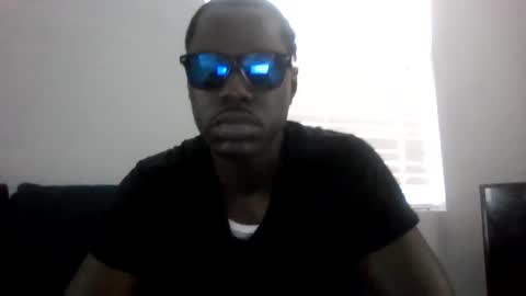 Snapshot of 242doggy242 chatting on 02.10.25 420 Bbc online show from 02.10.25