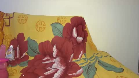 Snapshot of 24sweetlovey5643857 chatting on 02.10.25 Sweetlove online show from 02.10.25