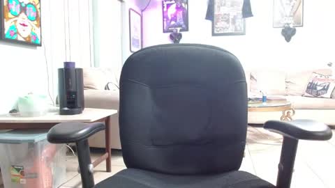 Snapshot of 2dirtyhillbillies chatting on 05.03.26 ThrillBilly online show from 05.03.26