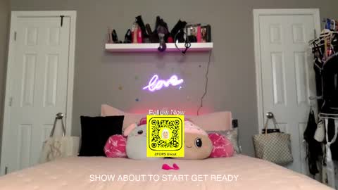 Snapshot of 2for5uncut chatting on 09.13.25 RR UnCut online show from 09.13.25