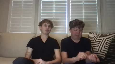 Roommates online show from 04.13.26