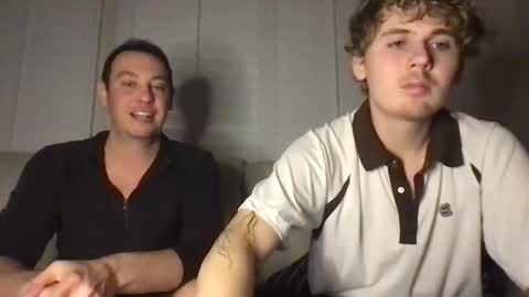 Snapshot of 2hungboys chatting on 04.30.26 Roommates online show from 04.30.26