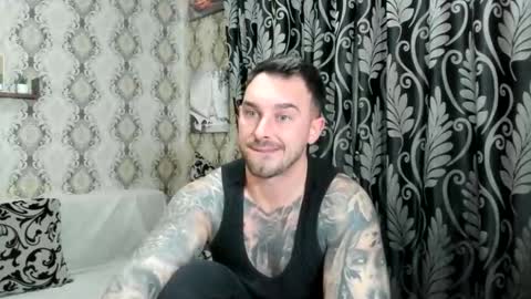 Snapshot of 2sexymuscles chatting on 02.02.26 2sexymuscles online show from 02.02.26