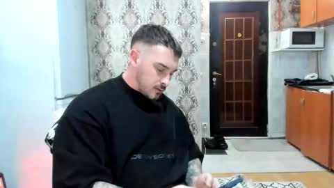 Snapshot of 2sexymuscles chatting on 02.24.26 2sexymuscles online show from 02.24.26