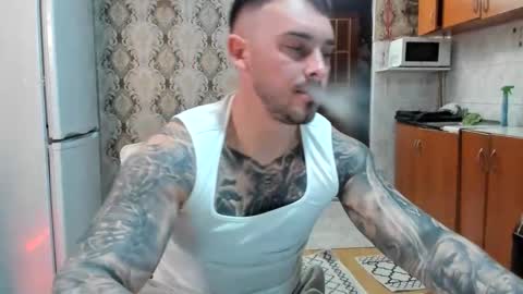 Snapshot of 2sexymuscles chatting on 03.10.26 2sexymuscles online show from 03.10.26
