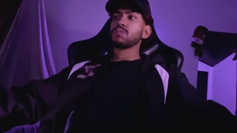 E V I L online show from 11.23.25