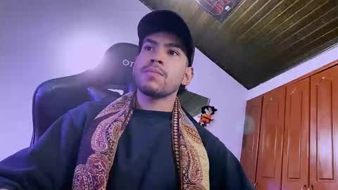 Snapshot of 3v1l_ chatting on 01.16.26 E V I L online show from 01.16.26