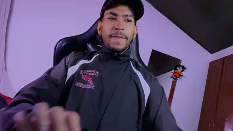 Snapshot of 3v1l_ chatting on 02.03.26 E V I L online show from 02.03.26