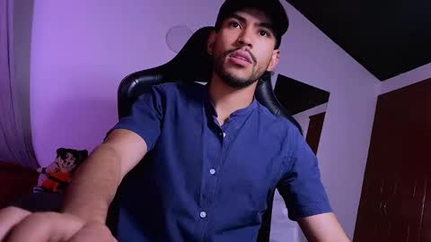 Snapshot of 3v1l_ chatting on 03.03.26 E V I L online show from 03.03.26