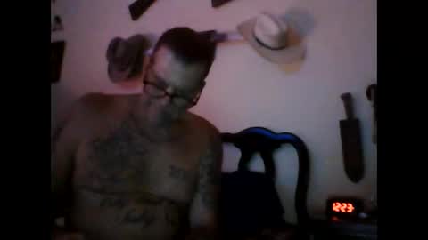 Snapshot of 420hard chatting on 03.15.26 420hardcock online show from 03.15.26