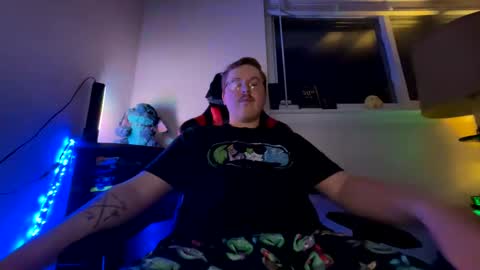 Snapshot of 420jizzva chatting on 01.12.25 Daddythickdick420 online show from 01.12.25